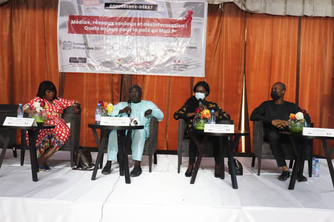 FatimaAlAnsar2's tweet photo. Cérémonie de clôture du programme “Different Leaders Followship” co-organisée par @Timbuktuacps sous la thématique «  Médias, réseaux sociaux et désinformation: quels enjeux pour la paix au Mali » https://t.co/Z8IrTDtfXT