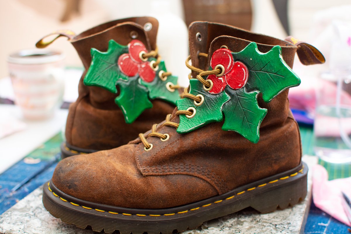 thewolfworkshop's tweet image. 🎄Christmas giveaway time!!!🎄

As a big thankyou, we want to give you the chance to xmas up in style by winning a pair of festive boot accessories!

To enter:
❤️ Like
➡️Follow
 🔃 Retweet

Open internationally! Closes Friday 17th December at 8pm GMT. Boots not included!