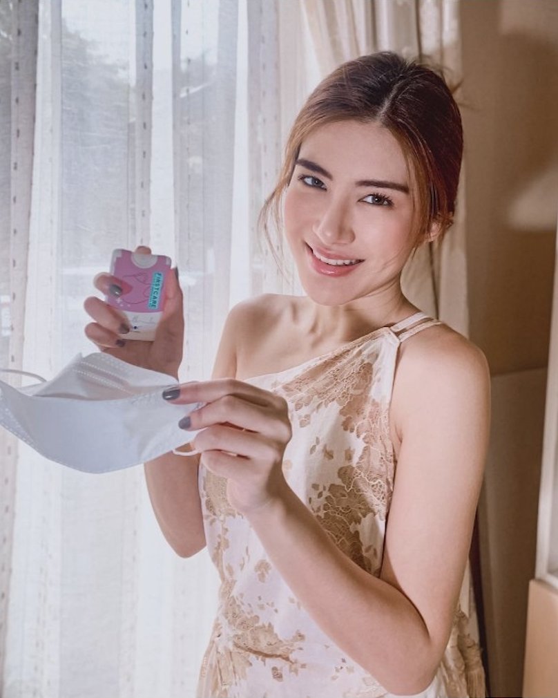 firstcare_acnoc's tweet photo. โทษทีชื่อไรน่ะ🎶 First Care Maskne Spray ไงจ่ะ😘 สเปรย์ฉีดแมสก์ที่มาแรงสุดในตอนนี้ 
"สะอาด ปลอดภัย มั่นใจ ไร้สิว"✨
Line:https://t.co/GHllPv086L
FB:https://t.co/eywg6FPX5U
IG:https://t.co/pnqbMC3Pa3
Shopee:https://t.co/KaSMdkjDUp
#FirstCareMaskneSpray
#StarHunterxAcnoc https://t.co/Y6bwL7zjS7