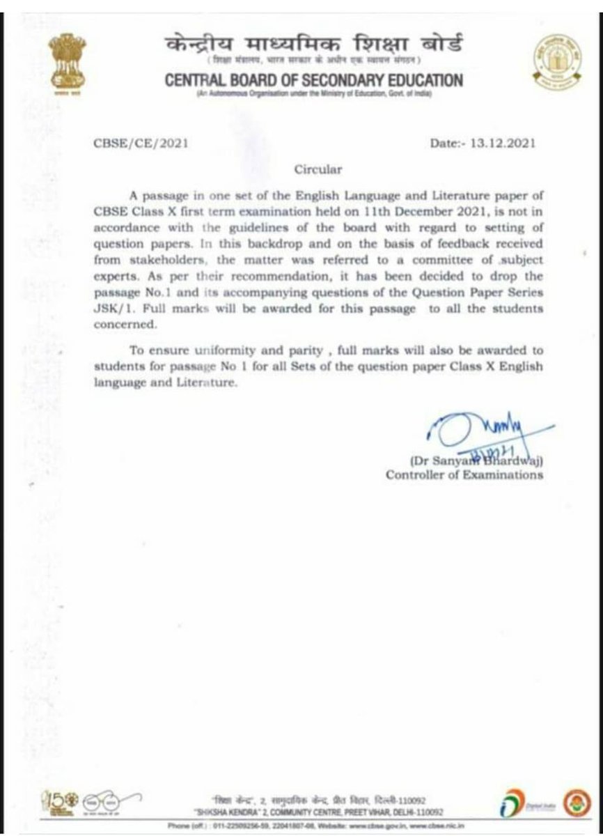 SurabhiShastry1's tweet photo. What were you all doing when the paper got approved, circulated and forced to be answered? @cbseindia29 #CBSE #cbseenglish #Insulttointelligence https://t.co/9qSUQ9MfMn
