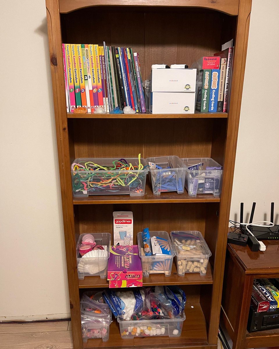 sortedaffair1's tweet photo. A few simple & affordable craft supply storage solutions for neurodivergent creatives!
🎨Clear bins
🎨Labels
🎨No lids
🎨Eye level
🎨Accessible
This craft room also features racks for ongoing or incomplete projects. Easy & organized! 👏
#getsortedwithkelly
#ADHD https://t.co/wHPPjLRktc