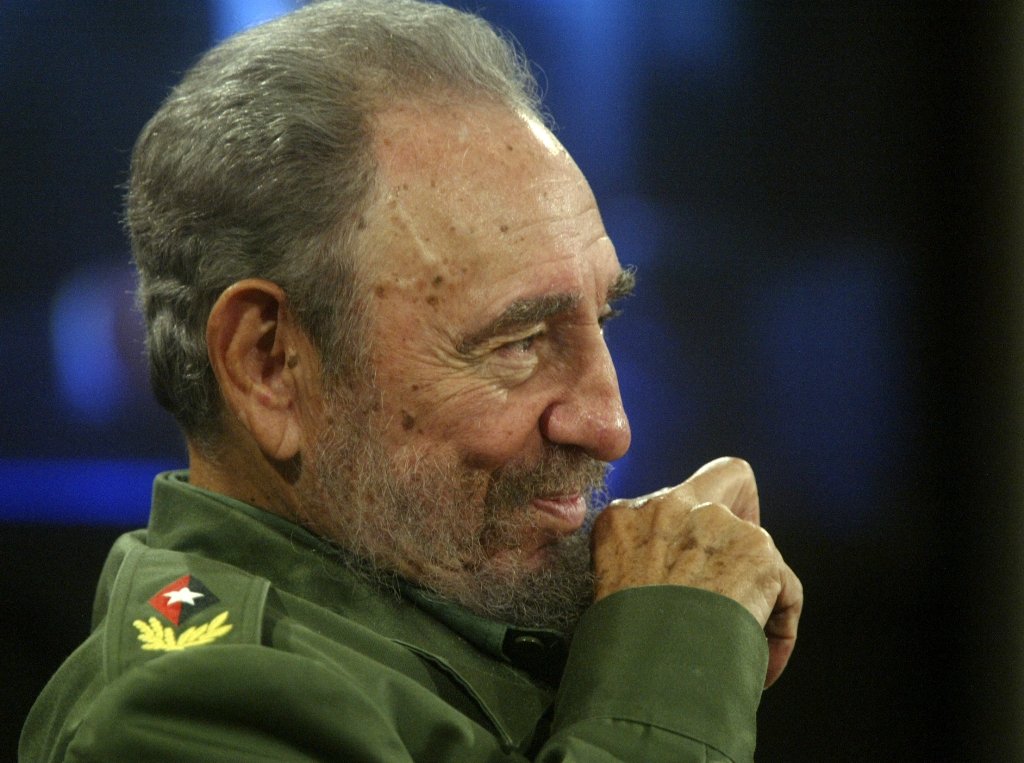 “Nosotros somos latinoamericanos, pertenecemos a esa gran comunidad, y algún día nos uniremos a ella integralmente, plenamente: el día en que la ola revolucionaria barra las incomprensiones de hoy, los chovinismos de hoy, la balcanización de hoy, los mezquinos egoísmos de hoy..."