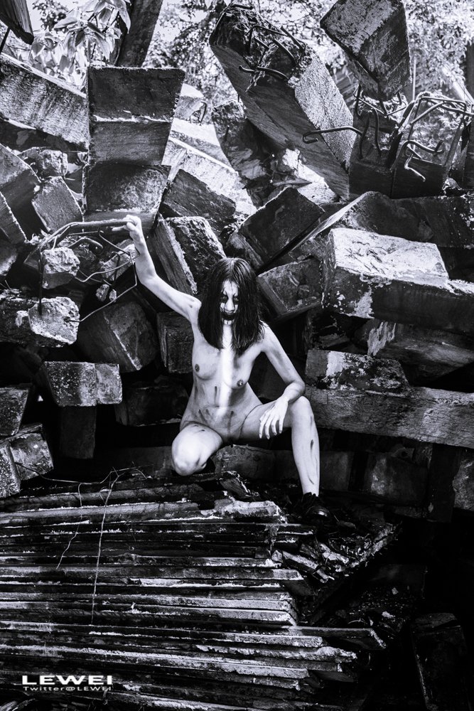 Black Metal(组图1)
#LEWEI #Bondage #广州约拍 #捆绑 #废墟 #BabyArt #ChinaArt #ChinaBondage
各类主题创作拍摄欢迎私我约拍～
投稿：
@Fengsiyuan
@wqganenshi https://t.co/eOh1MBcPsp