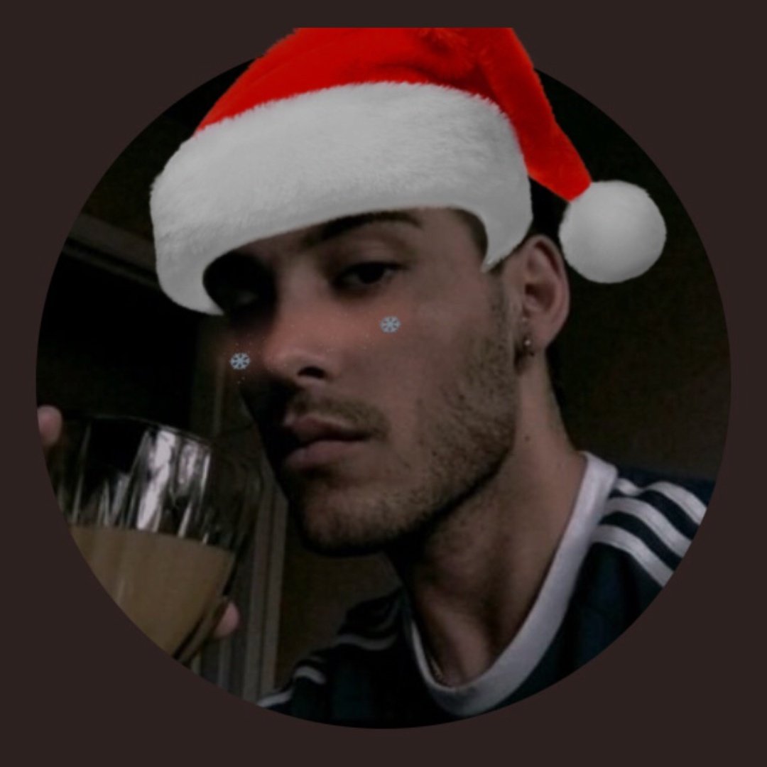 Bayansuas's tweet photo. Yılbaşı fotoğrafı için terligime teşekkür ediyorum 😋🥺 https://t.co/lvzyDnOY7V
