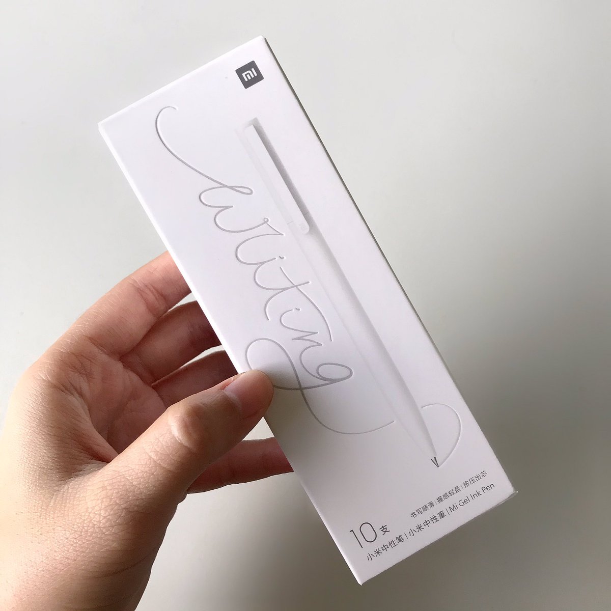 starrofme's tweet photo. ปากกา Xiaomi อันนี้เขียนลื่นมาก ขนาดหัวปากกา 0.5 mm เขียนดี ขนาดเขียนเบาๆยังติด คุ้มมากได้มาเป็นกล่อง มี 10 แท่ง ใช้ได้นาน ดีจริงมึง ละคือตอนนี้ราคา 90 กว่าบาทจาก 200 กว่า กูจึ้ง https://t.co/uPjjvxfx1X