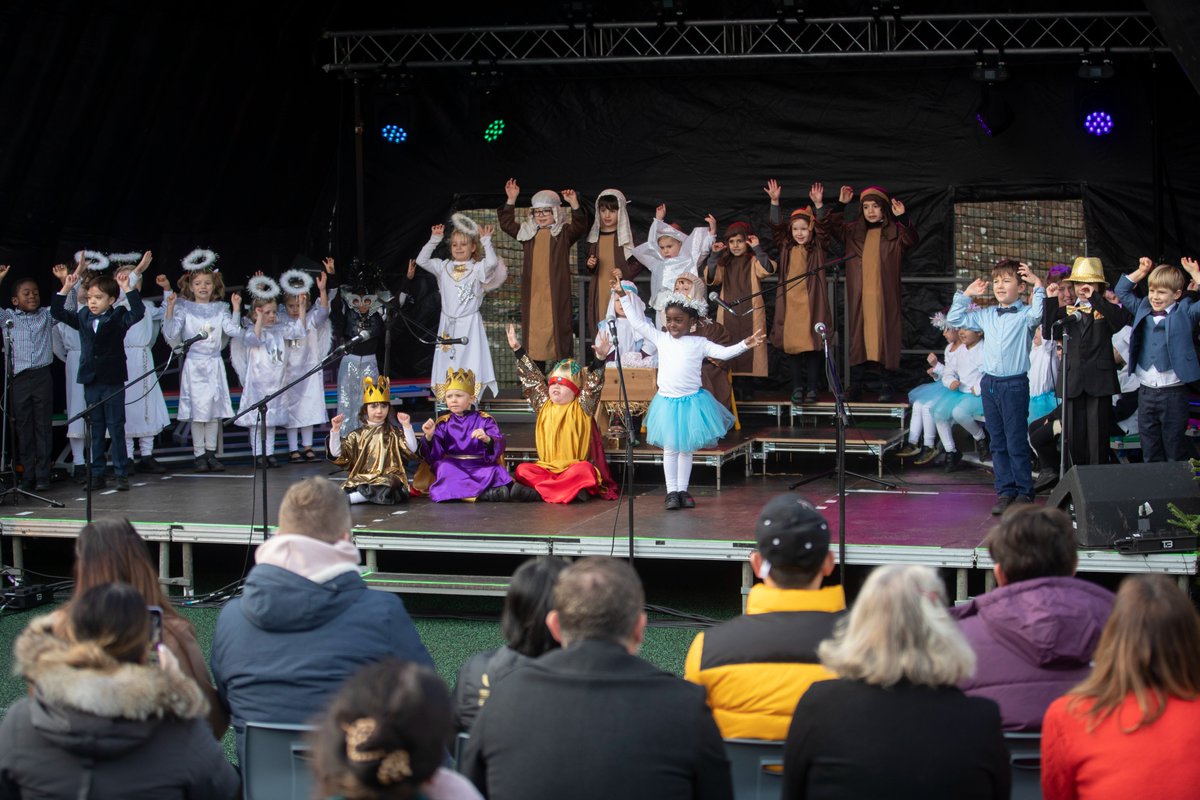 LOGS_Junior's tweet photo. Last week students acted in the school's annual nativity!

The play was entitled Whoops-a-Daisy Angel, and was performed on an outdoor stage to family and staff.

More pictures from the event can be seen on our facebook page:
https://t.co/IlmDBtvEjq https://t.co/ujf2lwyHyY