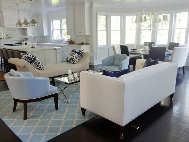 libbylangdon's tweet image. If a client has an open floor plan sometimes I like to create a &quot;drinks area&quot; that connects the living room, dining room and kitchen.  So often guests gather in the kitchen when you&apos;re entertaining. By creating a dedicated space where people can sit and … instagr.am/tv/CXbDKStl-Po/