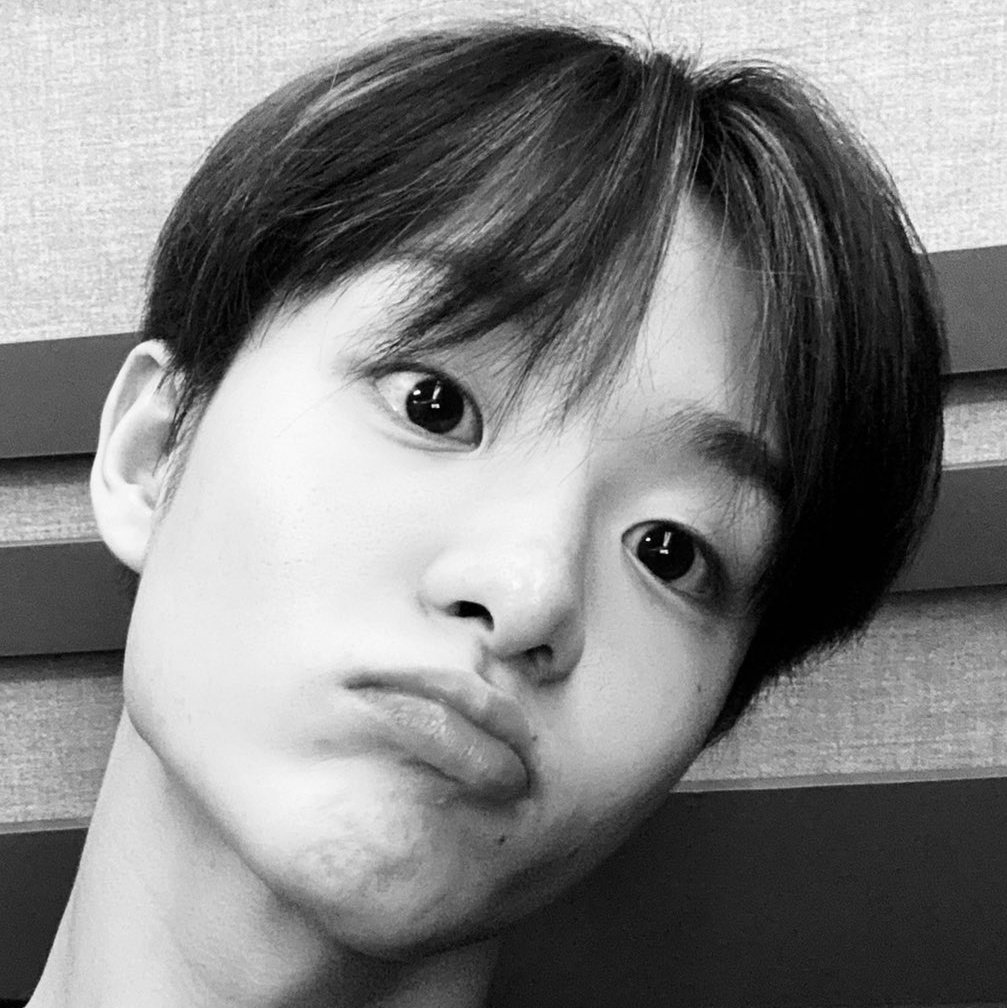 urpjh's tweet photo. T____________T https://t.co/p3FlcySjCu