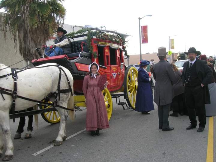 Several years ago I attended a holiday parade, dressed in 1800 clothing & rode atop a stagecoach! #BanningMuseum #WilmingtonCA