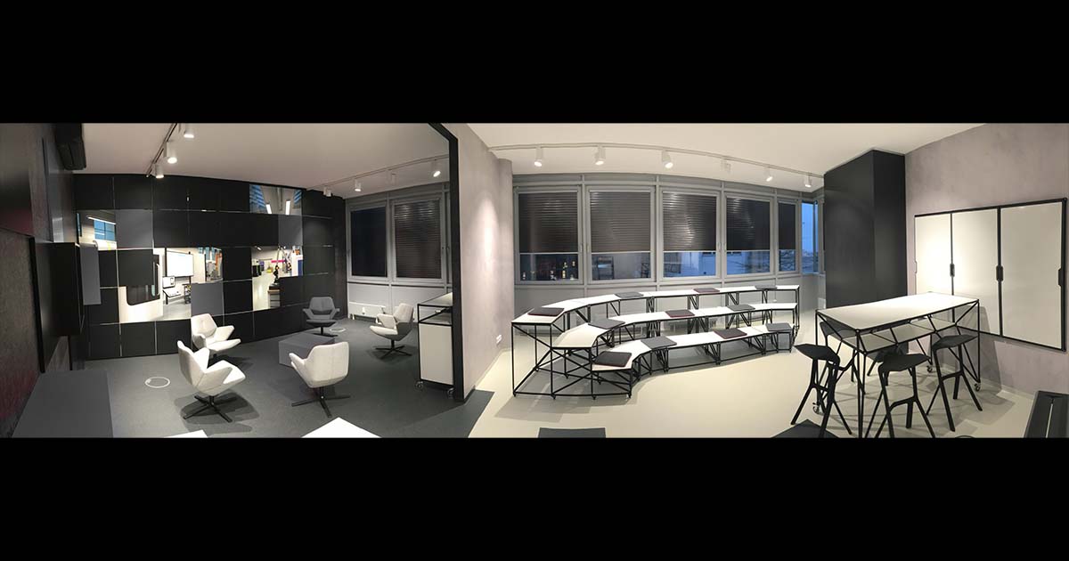 cideon's tweet photo. Sie hatten letzte Woche auf das Fernsehstudio getippt? Was Sie in den vergangenen Wochen in kleinen Ausschnitten und heute als Gesamtbild sehen, ist unser neues CIDEON Lab #UpSpace am Standort in Düsseldorf. https://t.co/EebglUkjeU
#VirtualReality https://t.co/JOfVSzGyYJ