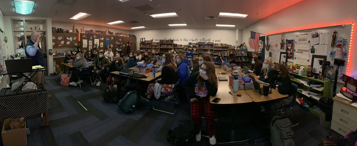 redbootsbaby's tweet photo. Welcome to MHS speech 2021-2022. #talklesssaymore #defendthetitle #DETC https://t.co/iI3pQQibLl