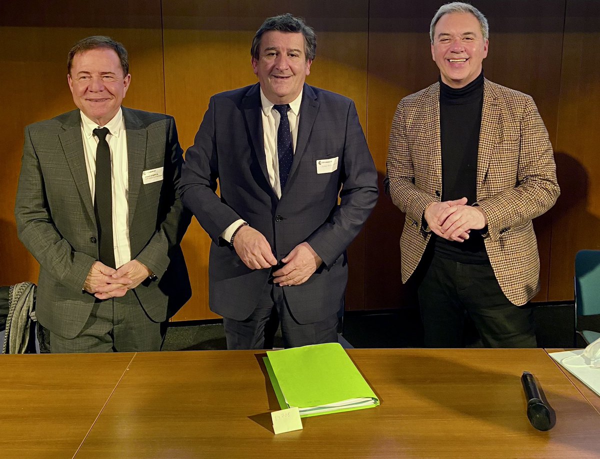 [Installation CCI #GrandEst, lundi 13 décembre] Félicitations à Jean-Paul Hasseler qui succède à <a href="/G_Stimpflin/">Gilbert Stimpflin</a> à la présidence de la CCI Grand Est et très heureux d’être élu au poste de premier vice-président. FG