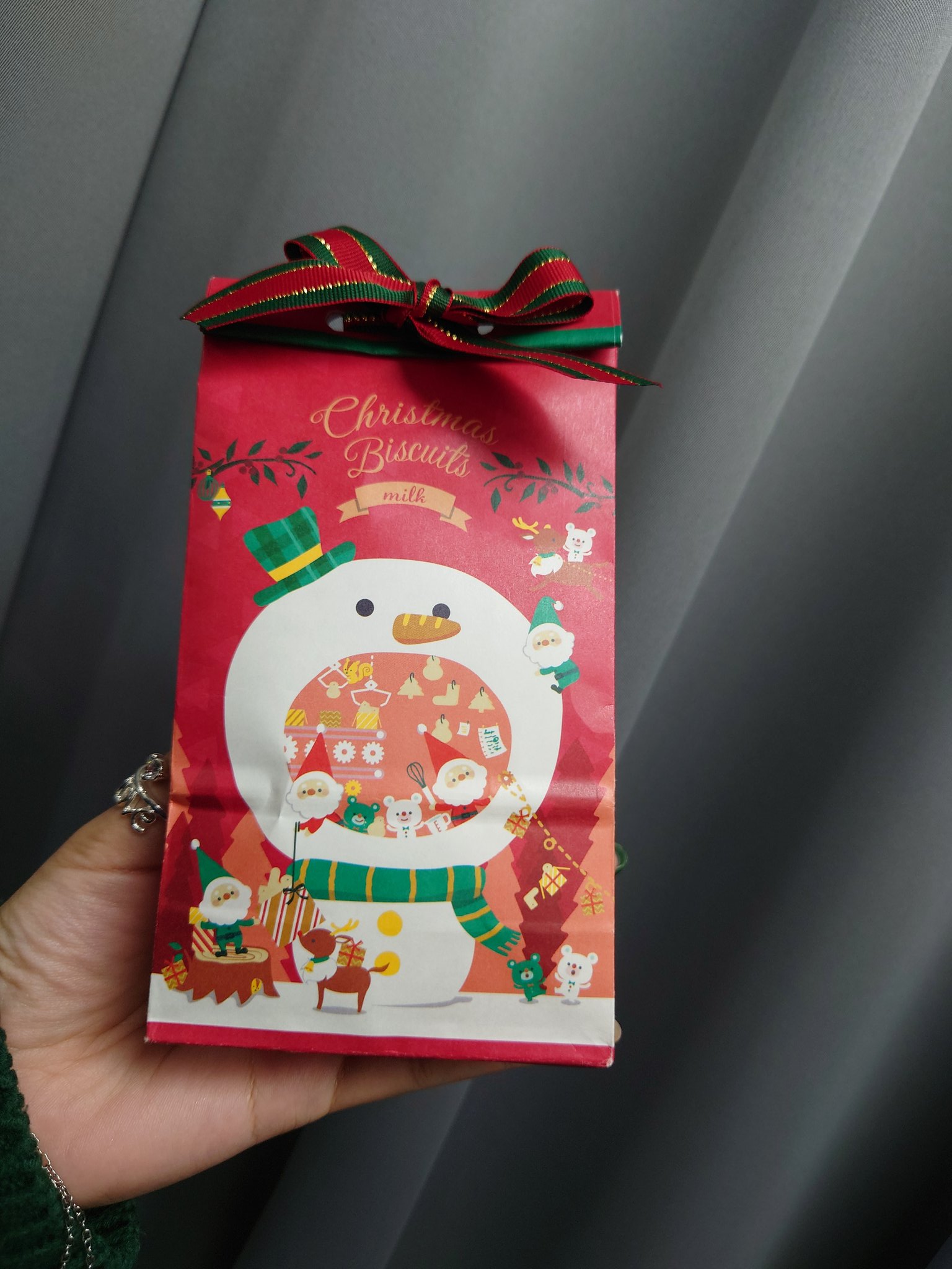 樋上 渚紗 イベントの差し入れでいただいたものたち 一部 この他にもたくさんいただいて 本当に本当にありがとうございます 皆さまのハイセンスな差し入れにいつも驚きつつありがたく頂戴しておりました 普段あまりご飯を食べないので貴重な