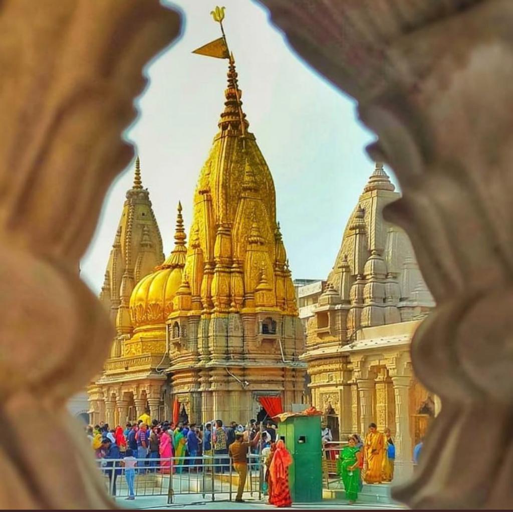Chatter80753768's tweet photo. @JitendraManoha6 @AnujKodesia @PremBakshi10 @kumapratyush @hisamuddink51 @Hisamud47588796 @RajeshS50119232 @Rao26641901Gs @MRchoudhry4444 @Ahimsa1616 @Satanis43352136 @RameshS05611011 @aj23004007 @LucknowMsk @ROVEE8 @SavitaSikarwar @guddu_z @AaqCyrus @SinghRakeshKu14 @AnilKum04619533 @indianposten @SanjayP46456817 @shontydhanoa @BootaSi35654149 @DhairayJ @SudhirDevSharma @RajeshK83114811 @Swarnim52450008 @SAIDULM69638779 @ra_hindustani @NisarAh23931439 @SadiqMo12884882 @onkargss11 @ADiravia @RajivSi45818862 @MJQuadri1 @PANKAJK14298194 @Rajkuma62285522 @Dashrat00483331 @bhardwaj_rajeev @Pandey13K @g3Y4j7NyyMNa2aD @supriya_mehra @HomeSingh13 @TRIVENINARAYAN4 @varunpurohit4 @Hindust02812915 @HashmatRuhul @jpawaninder KashiVishwanath Temple.Creator Unknown.The city and the temple is older than history itself.Demolished•1194 CE-by Mohammad Ghori•1505-1515 CE- by Sikandar Lodi•1669 CE-by Aurangzeb                                  Built•1585 by ManSingh•1780 by Ahilyabai Holkar•2021 by Modi https://t.co/t5pcnUVjr4
