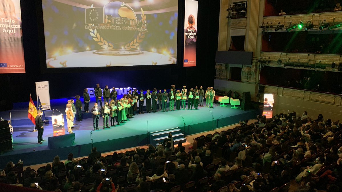 euscnetwork's tweet photo. 👏 Congratulations to all of the laureates of this  #ErasmusPlus 2021 National Dissemination Event

🤩🇪🇺 Thank you all for being referents in the construction of a better Europe https://t.co/SRa3lx2KPR