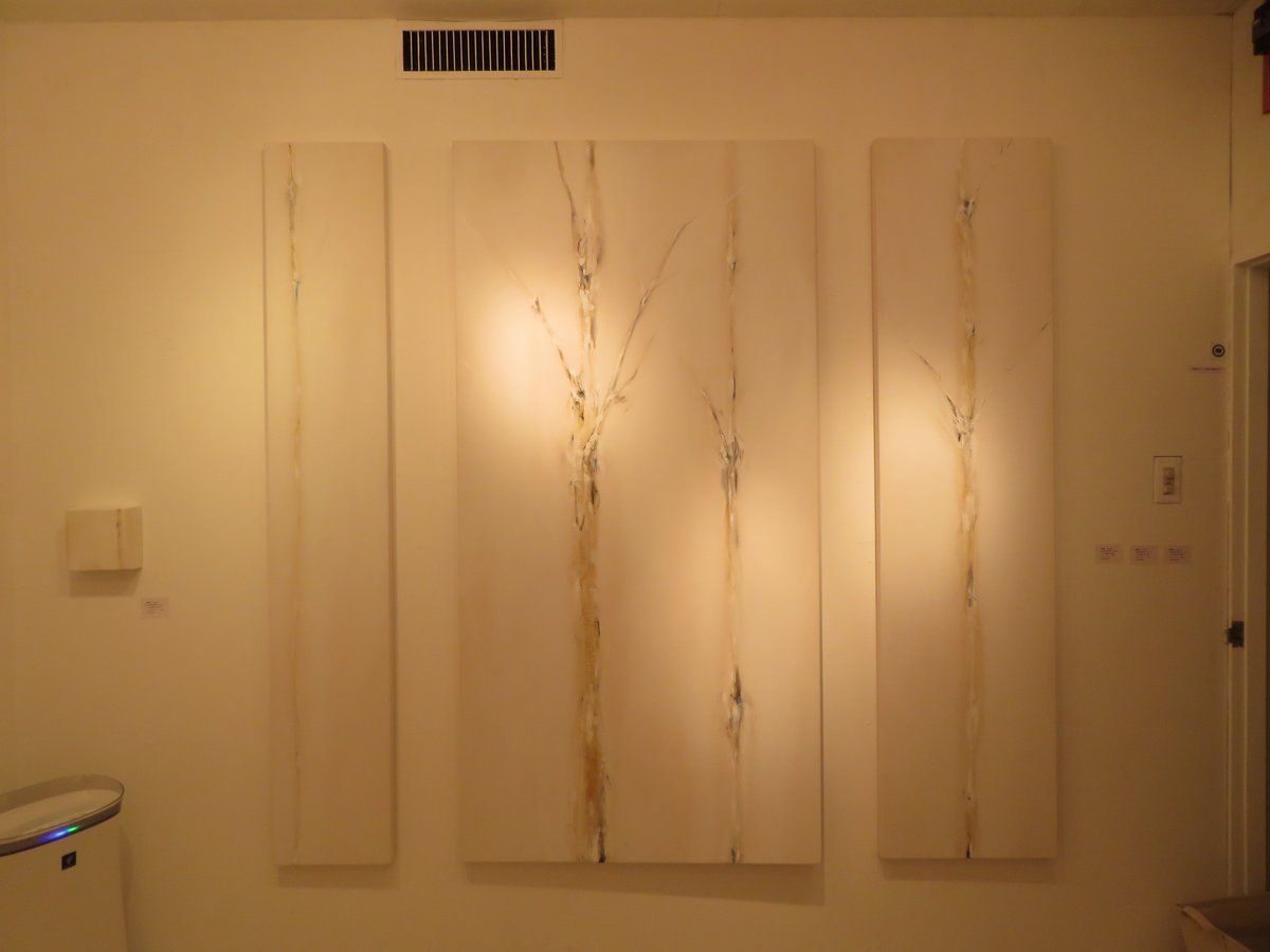 kobukitakafumi's tweet photo. 【取材報告　12/13　大阪】風アートプランニング「2人展　山下三佳・綾理恵～近つ遠つ 気の情景～」。12/12(日)～12/21(火)。11:00～18:00、土日～17:00。無休。無料。絵画。https://t.co/dZ5ftWv1YK https://t.co/5xdmybnvae