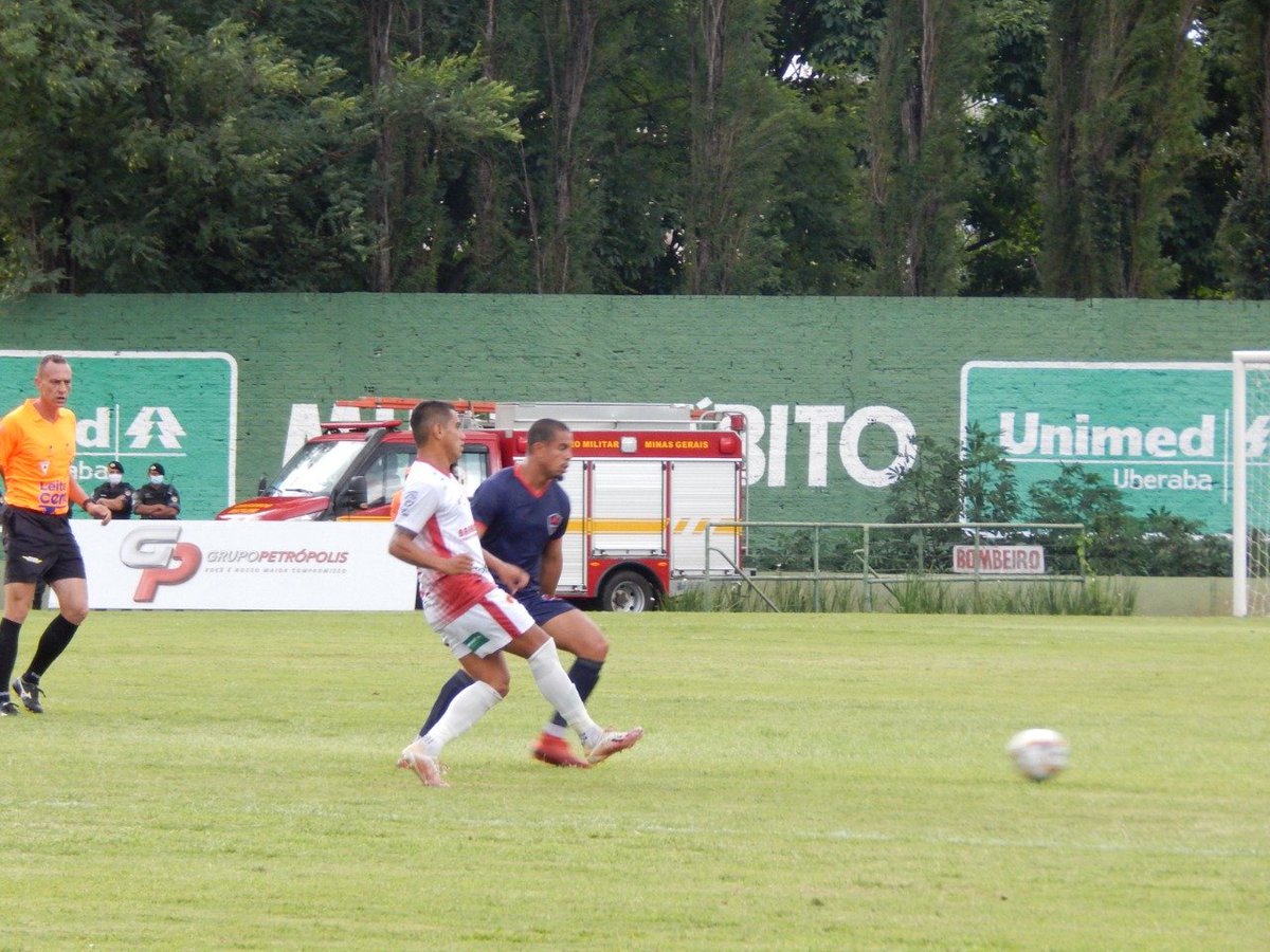 manchfutebol's tweet photo. Alguns registros da partida de sábado, diante do @UberabaSC, em partida válida pela Semifinal da @segundonamg.

Seguimos por mais! 🇬🇲

📸: @jornalreplay https://t.co/AhUu5SG0t0