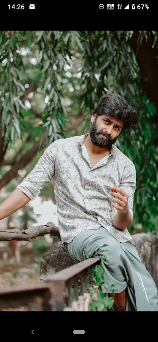 gayuiyer09's tweet image. #AshwinKumar #upcomingactor #2021 #pleasecomeback #peoplesloveashwin don’t know till now I have a severe crush on you . Take care #HealthIsWealth  take a break ,eat Amma’s mushroom biryani sleep on her lap ,hug her and come with all power packed energy😻 we are waiting 💛