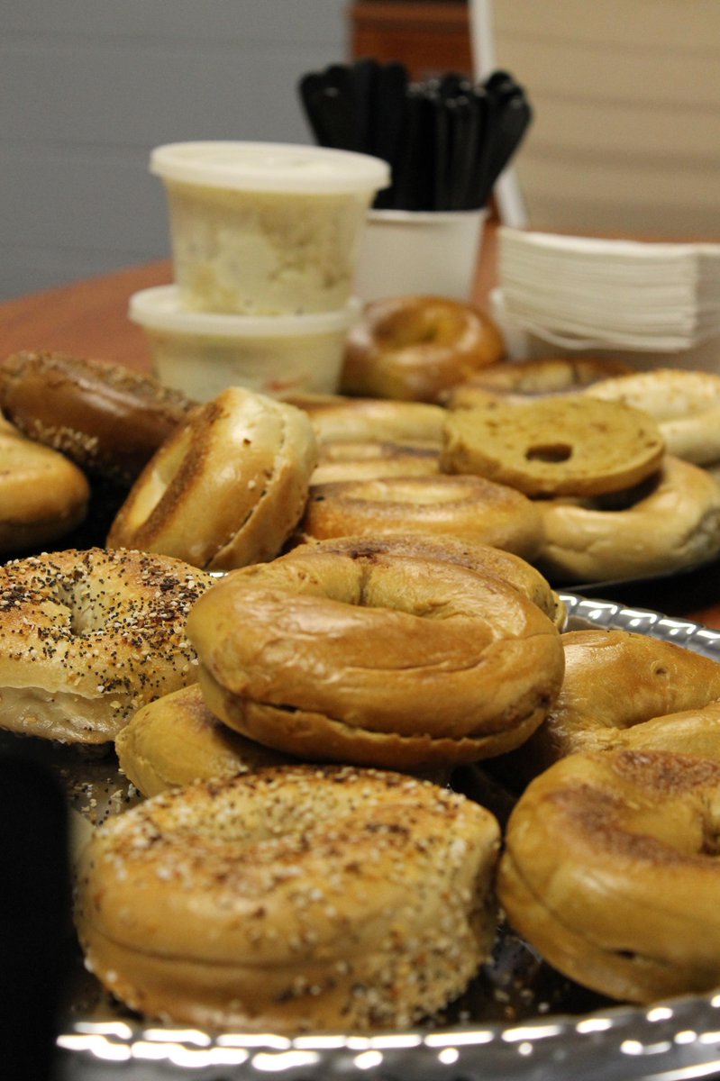 MarvinRidgeMSNC's tweet photo. Our @mrmsptso provided us with a DELICIOUS breakfast on Friday. Check out their website, https://t.co/Po0KXPsIts, for ideas on how you can contribute to make MRMS the best it can be! THANK YOU MRMS PTSO!
#oneMRMS
@aghoulihan
@ucpsnc https://t.co/NkDnSJq3O5