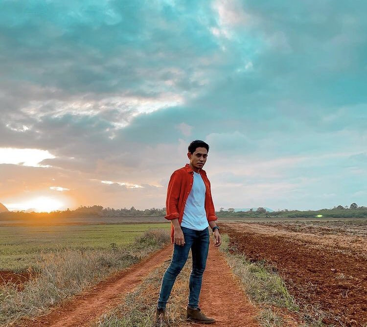 khaibahar94_'s tweet photo. jatuh cinta saya di tempat ini, tu blom lagi jatuh cinta sama kamu 🙈 https://t.co/KVp8LLZRoX