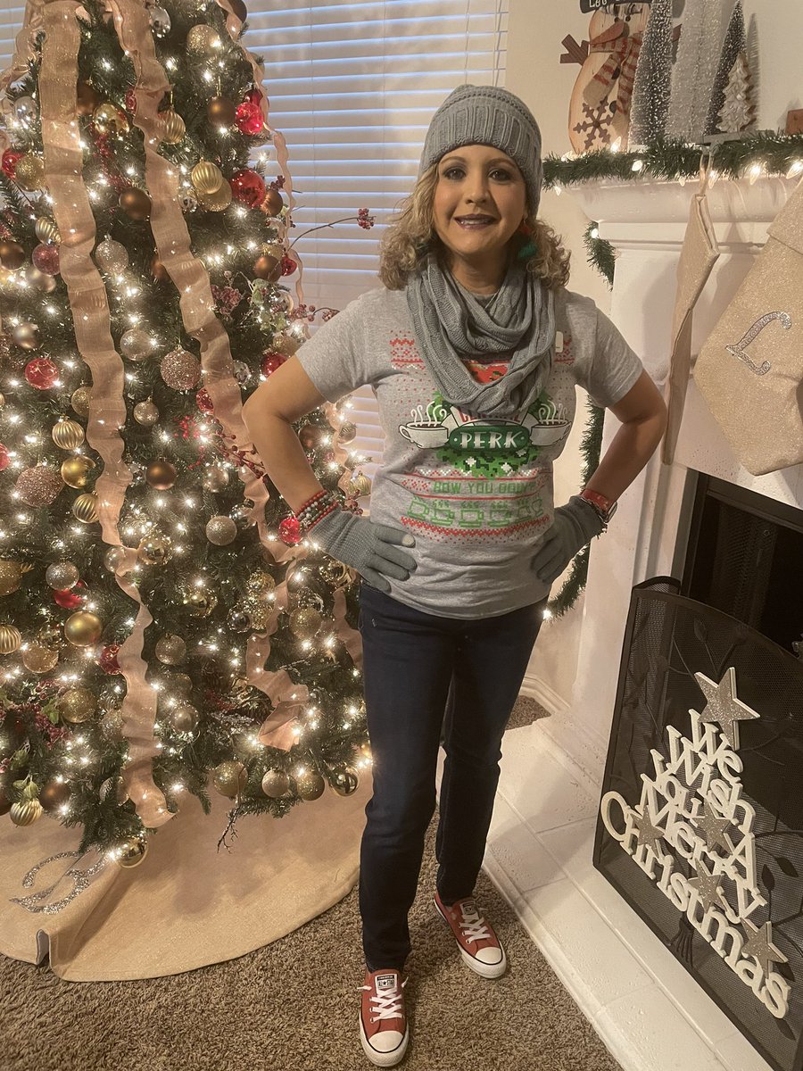 Lile64129803's tweet photo. Spirit day - Winter Wonderland - wear hat gloves and scarves!  Short sleeves in December, too hot in Texas for hats scarves and gloves! 😜😆 @lhshstuco @CoachCartmill1 @LHSHarmon #12daysofChristmas https://t.co/0ZE1pe9JAP