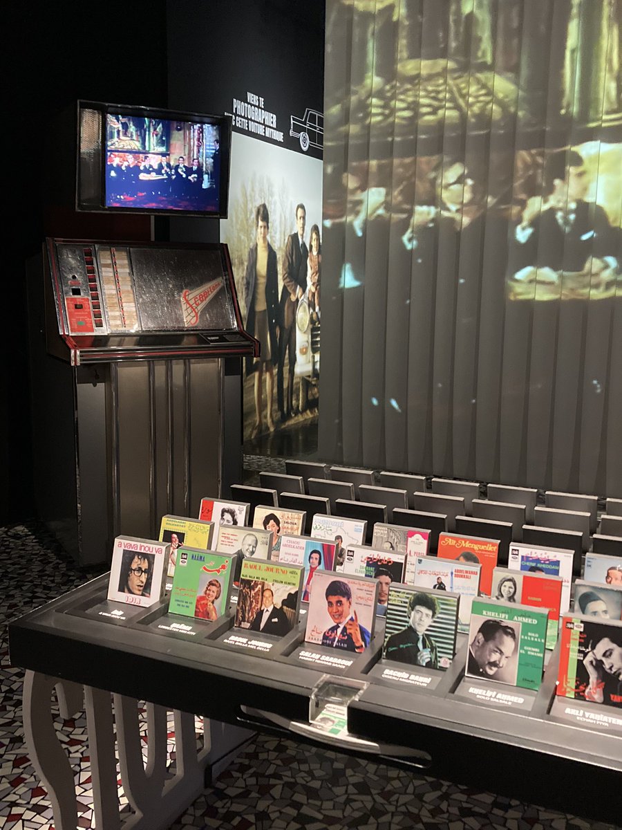 Musée des Arts Métiers tweet media