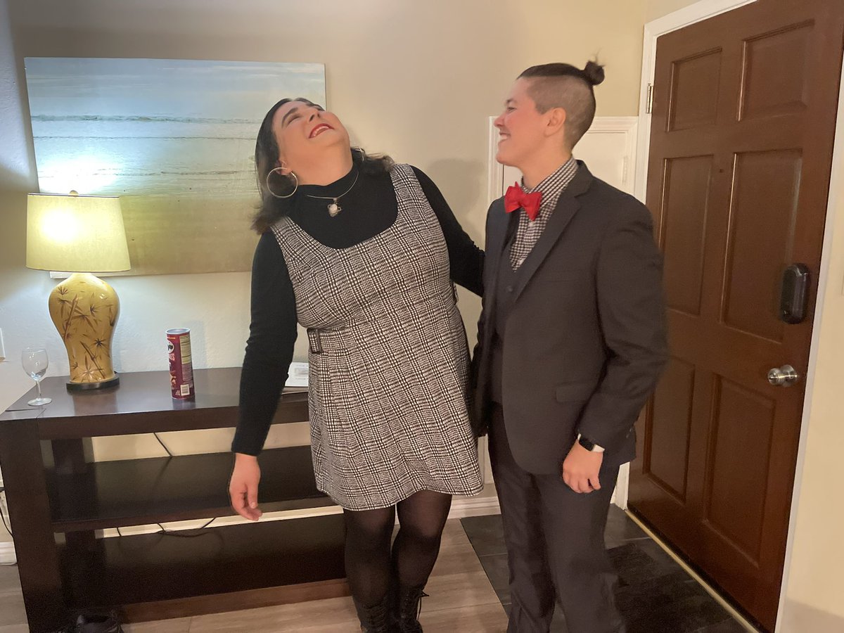 ToriZamori's tweet photo. happy to be the hot trans arm candy for any of my friends anytime of the year. here is the portfolio of my work #queerprom #shewasmyarmcandy #alphabetmafia #queerfriends https://t.co/rVDx9movVO