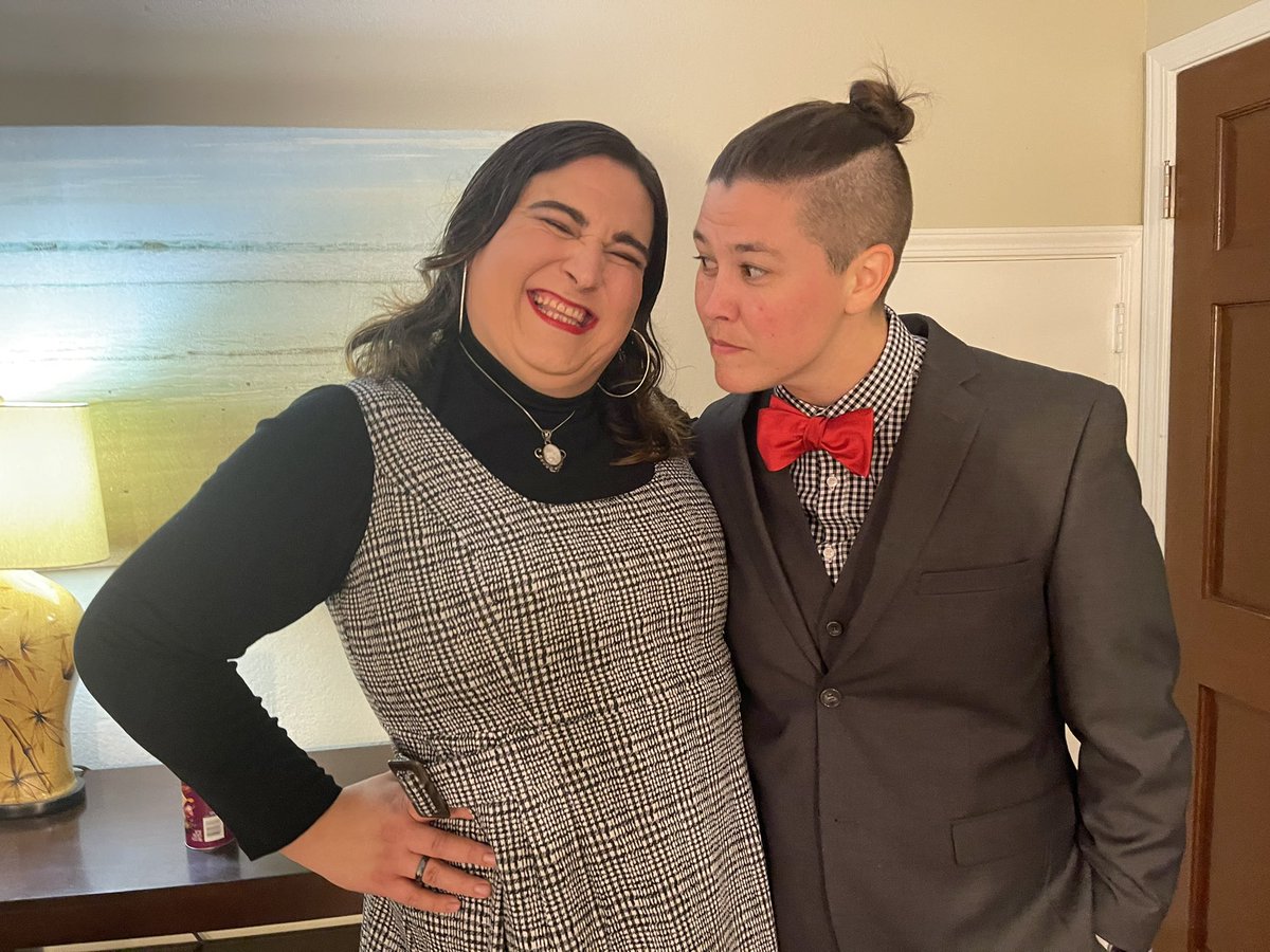 ToriZamori's tweet photo. happy to be the hot trans arm candy for any of my friends anytime of the year. here is the portfolio of my work #queerprom #shewasmyarmcandy #alphabetmafia #queerfriends https://t.co/rVDx9movVO