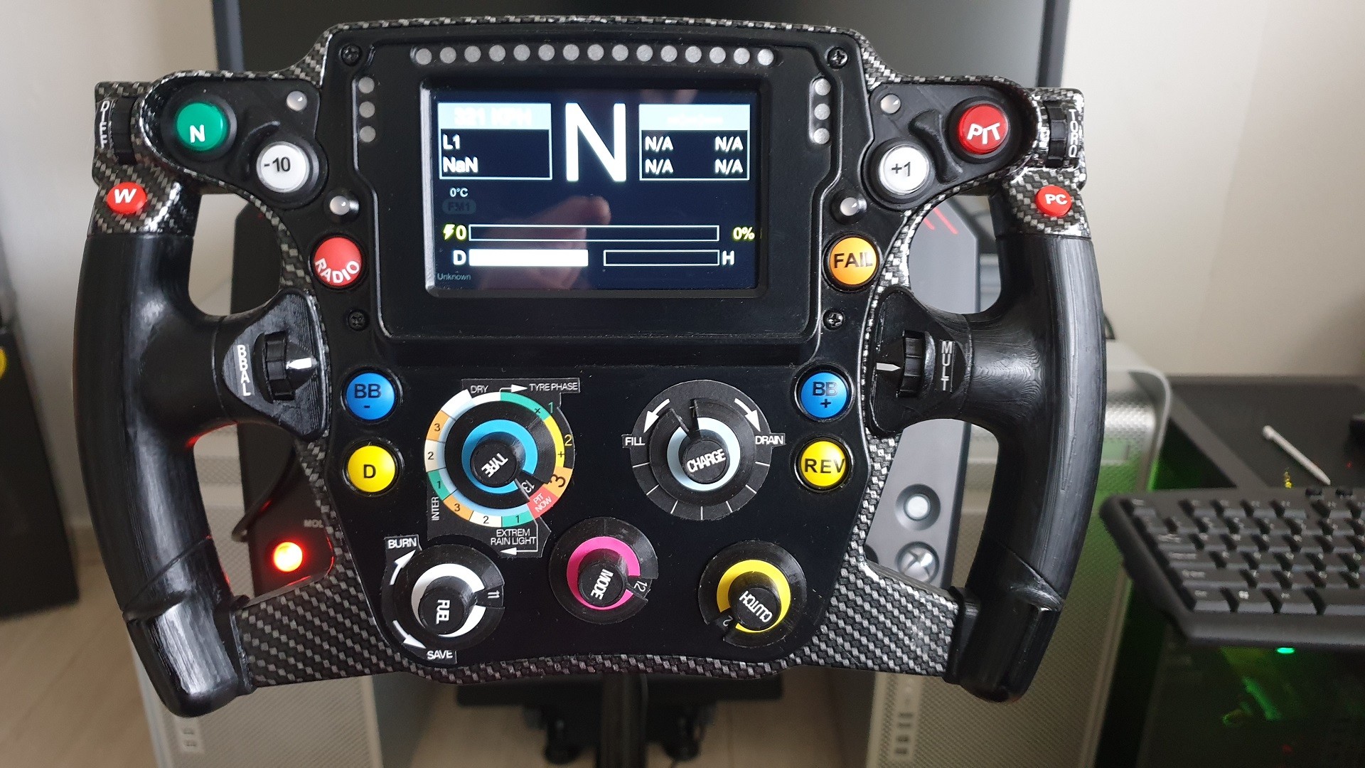 Elektor Nederland Ar Twitter Thrustmaster Ts300 Based Sf1000 Steering Wheel Emulator By Logic Something Do You Love Formula 1 Racing Now You Can Build Your Own Max Verstappen Sw16 Steering Wheel T Co Gauzmiuvmv