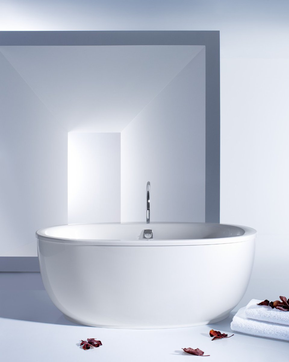 GenPlumbSupply's tweet photo. Surround yourself with #tranquility and #comfort in the Sunstruck freestanding #bath from @Kohler.
#spatub #bathtub #whitebathroom #whitetub #interiordesign #bathroomdesign #bathroominspo https://t.co/QrHSJLxKpR