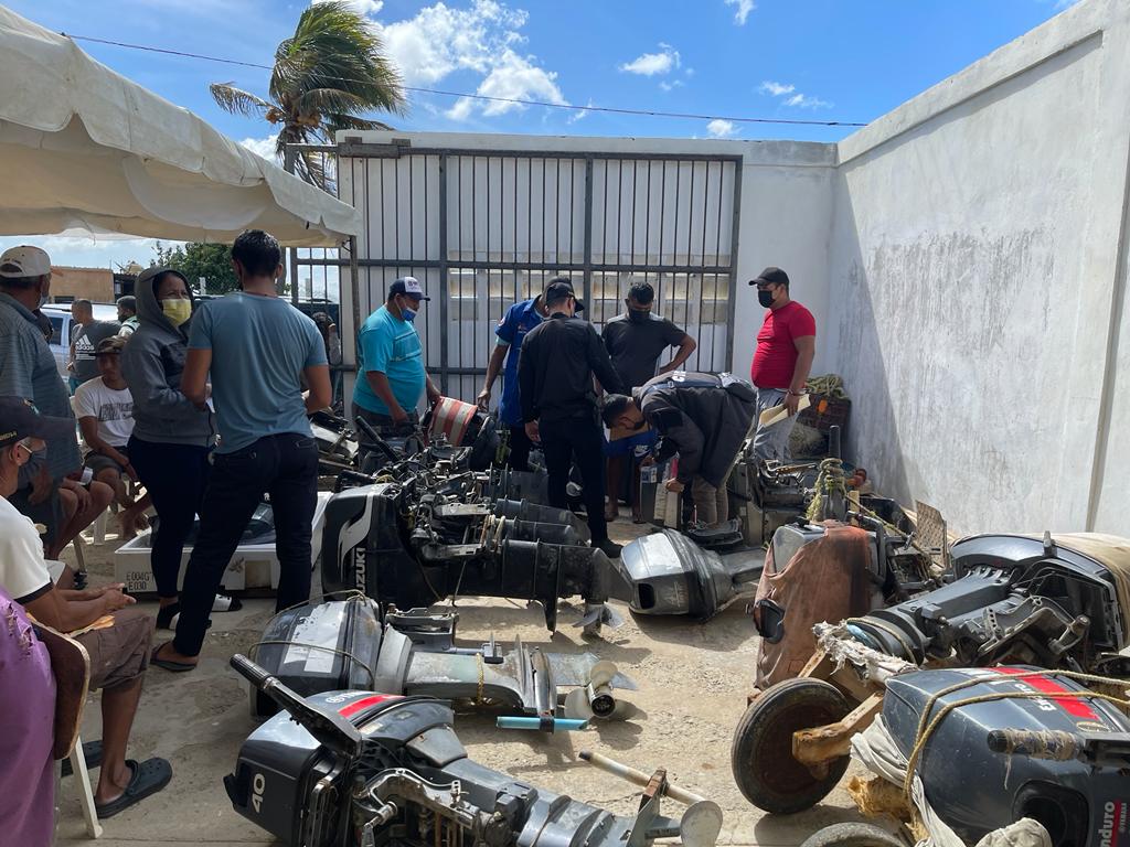 alcaLosTaques's tweet photo. En Villa Marina
Realizada Jornada de Adjudicación Judicial  de motores fuera de borda a los pescadores  

Contribuyendo con el fortalecimiento  a la actividad pesquera y orientaciones del gobernador Víctor Clark,  gobierno municipal de Los Taques,  alcaldesa María Arcaya, https://t.co/8fYQTpdVFJ