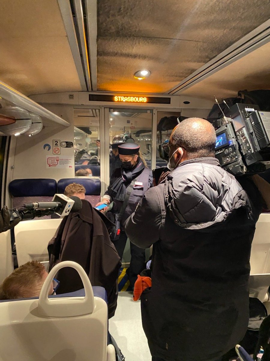 #sécurité #confort #écologie #prix témoignages de satisfaction ce matin à bord d'un train Epinal-St Dié, nouvelle desserte pratique (10 AR/jour dont 7 AR/jour Epinal-Strasbourg) pour rejoindre son travail, son lycée, se déplacer en <a href="/regiongrandest/">Région Grand Est</a>