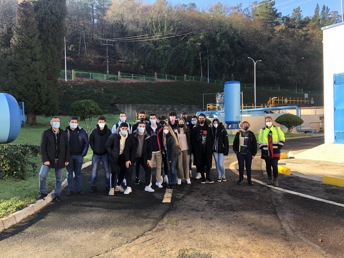 Sempre e un pracer para  @VIAQUA recibir a visita anual dos alumnos de Enxeñeria Química, moi atentos e interesados no ciclo integral da auga