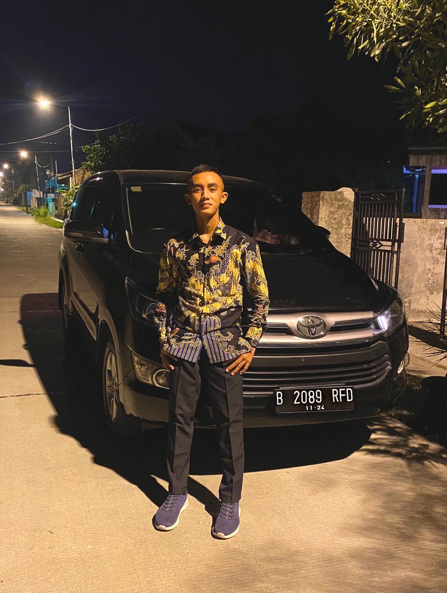 black2gd___'s tweet photo. Siapp perintah kertas!!
😁🤪
#2gd
#reborn https://t.co/H2QUXUjeqX