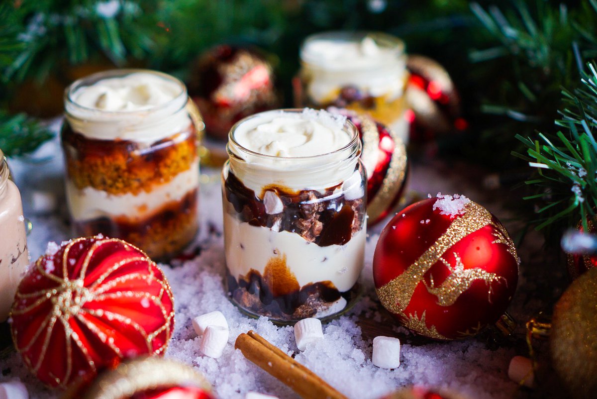 Have you tried our homemade cheesecake pots yet? 🤤 

Pairs perfectly with our Irish Cream Stay Puft I heard 👀😍 

#tinyrebel tinyrebelbrewco #tinyrebelbrewery #brewery #wales #beer #craftbeer #beerlover #beerlife #beerstagram #beerporn #beeroclock #christmas #dessert