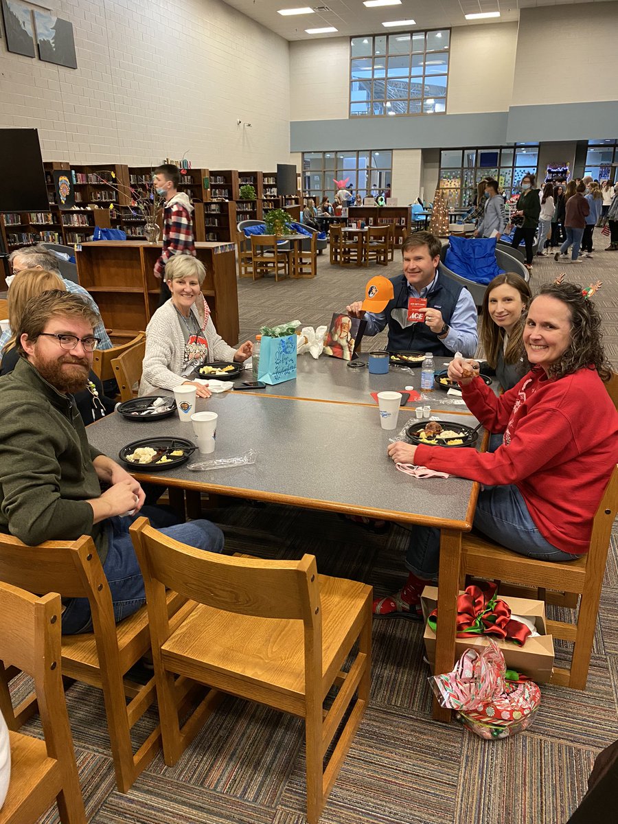 HVA Student Council tweet media