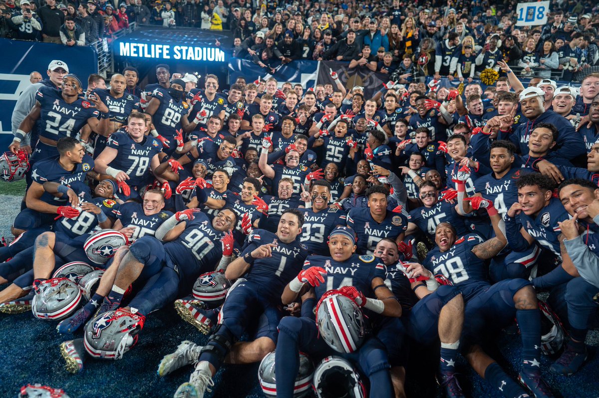 NavyFB's tweet photo. Victory Monday! 

#GoNavy | #BeatArmy https://t.co/f9Am6Ttxrj