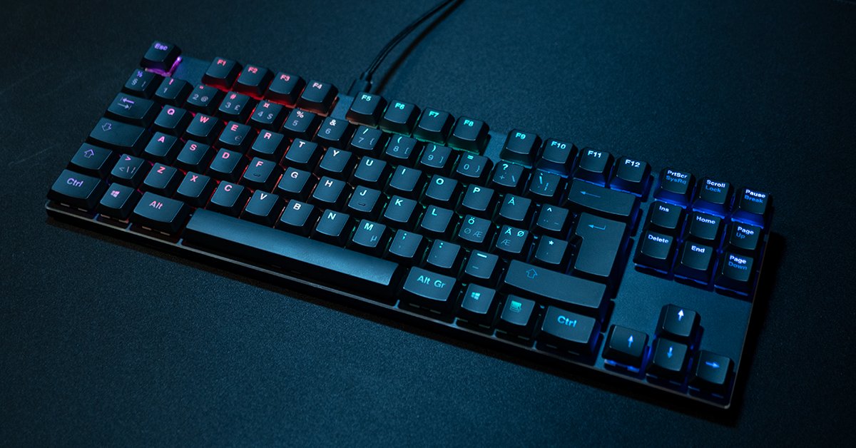 Our DK420 is the perfect blend of TKL, RGB, Mechanical switches and low profile keys 🥰

#lowprofilekeyboards #rgbkeyboards #rgbkeyboards #mechanicalkeyboards #gaming4everyone #deltacogaming