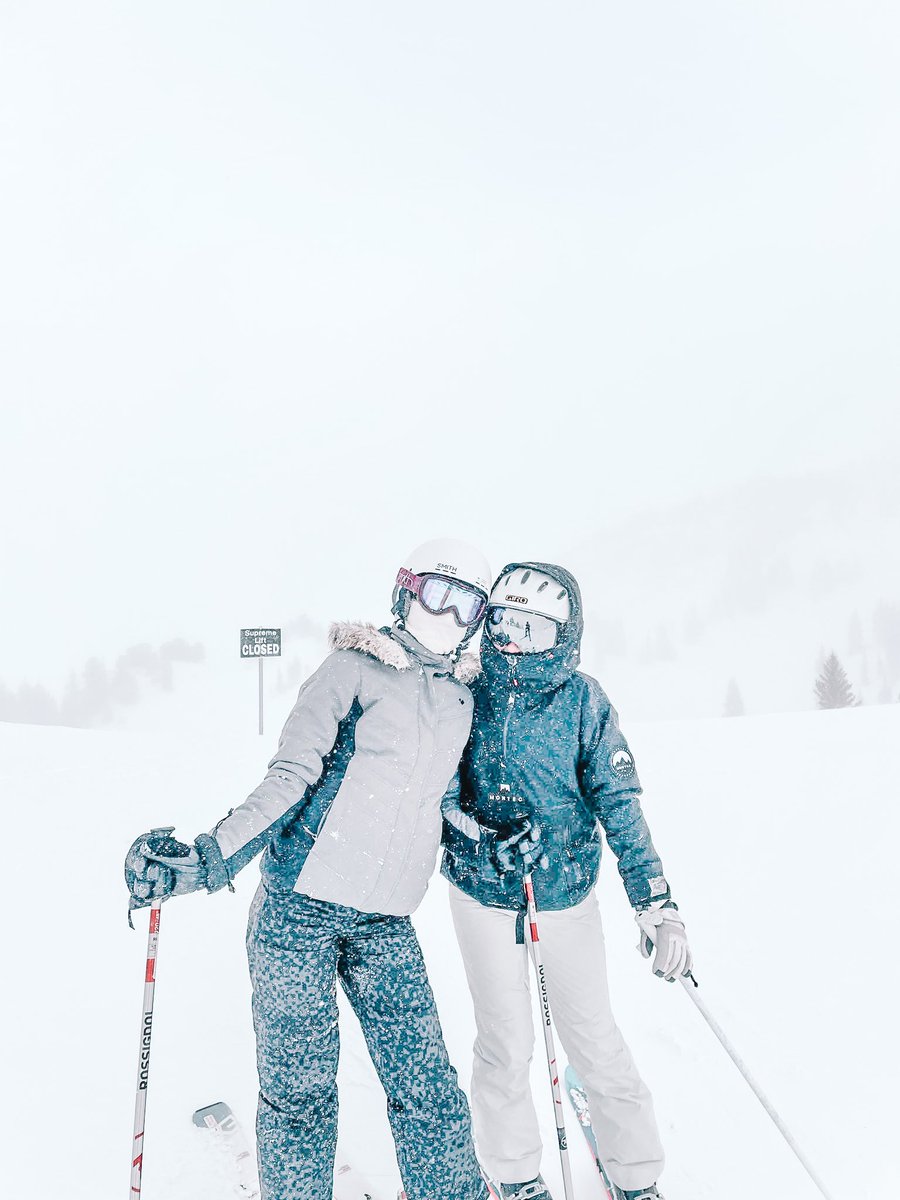 Happy ski season !! 🎿🚠⛷