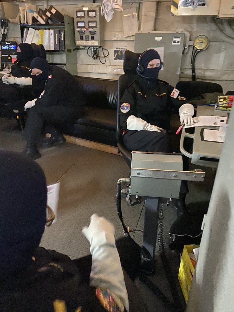 Goalielisten's tweet photo. @HMCSWinnipeg continue to keep their DC skills sharp!
#OneWithTheStrengthofMany
Ready to Lead ⚓️
Ready to Help 🇨🇦
Ready to Fight 💪
@HMCSWinnipeg continuez à garder leurs compétences DC à jours!
#Unaveclaforcedeplusieurs
Prêt à diriger ⚓️
Prêt à aider 🇨🇦
Prêt à combattre 💪 https://t.co/zYXDzfFvtr
