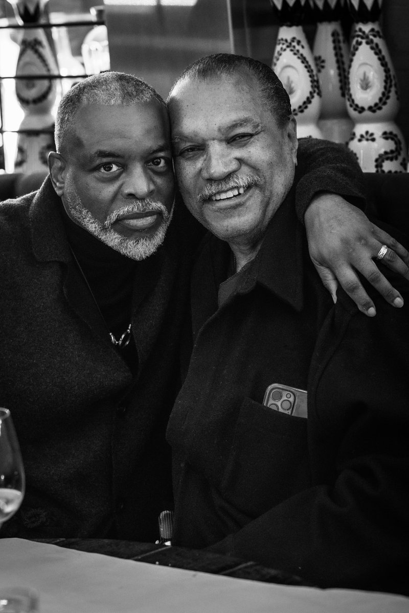 I had a moment in the presence of greatness last night. 
#BillyDeeWilliams 
#crossthestreams
#BlerdHeaven
#bydhttmwfi