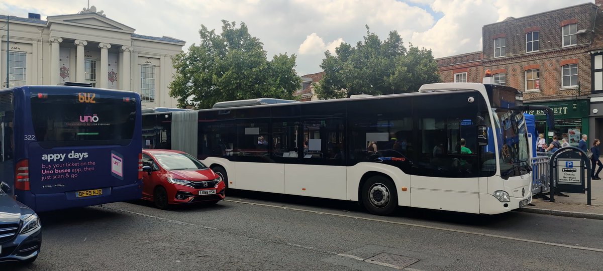 unoenthusiasts's tweet photo. Does anyone remember this beauty? On loan from @nationalexpress these 0295G Citaro C2s helped the @NHS @WestHertsNHS get people tested & vaccinated
Keeping Hertfordshire safe as well as easy links from the 602, #AlbanWay & #tigermoth from across Hertfordshire https://t.co/g2HgWMXhKM