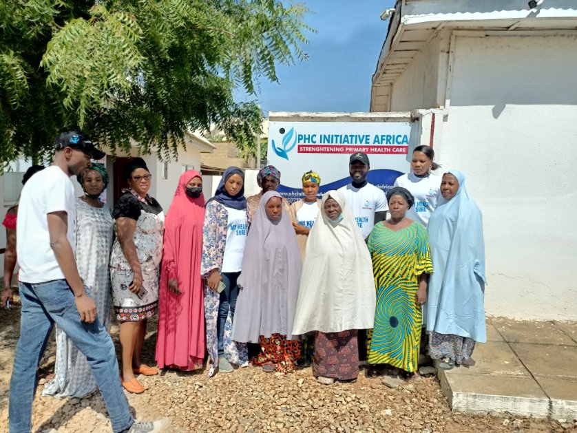 phciafrica's tweet photo. Here with us are some of our partners and the first 5 beneficiaries of #MyHealthSure leveraging recyclables. #WasteToHealth chanting our Mission.
#UHCDay2021 #UHCDay https://t.co/zREa4CDNUa
