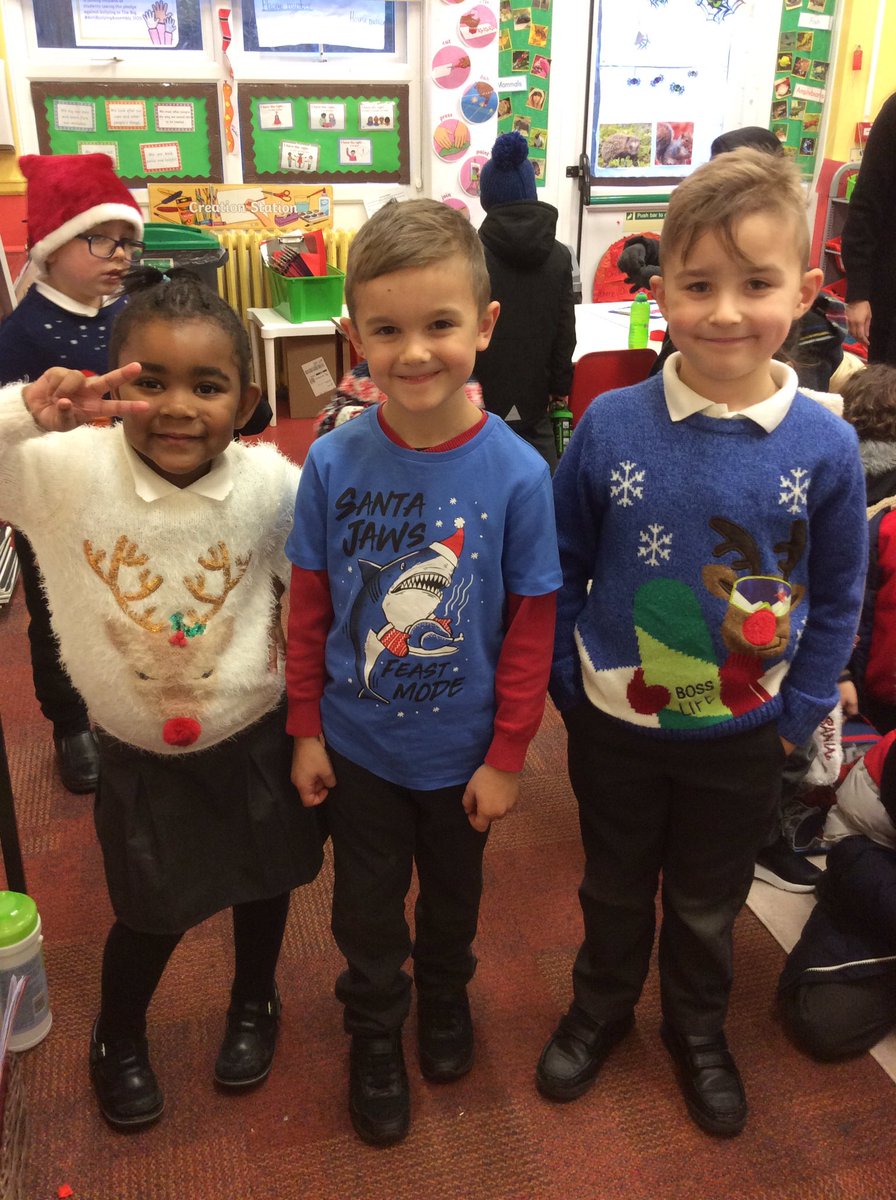 MissChander's tweet photo. Flash back to the last two Friday’s where 1C got a little bit festive🎄🌟❄️ some lovely Christmas jumpers everyone! @UplandsManor https://t.co/els38MGmwH