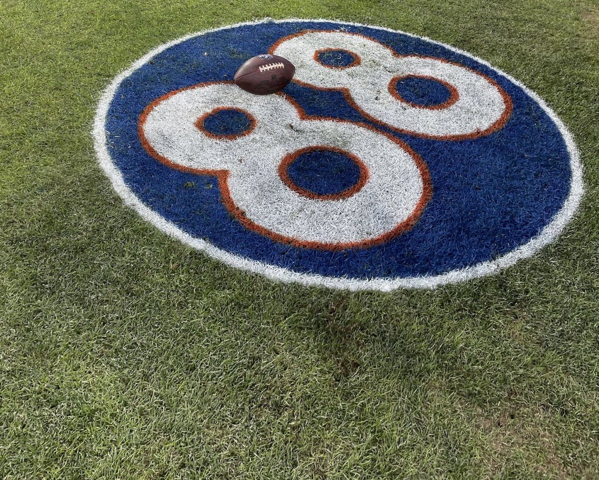 Tracy Alvarez tweet media