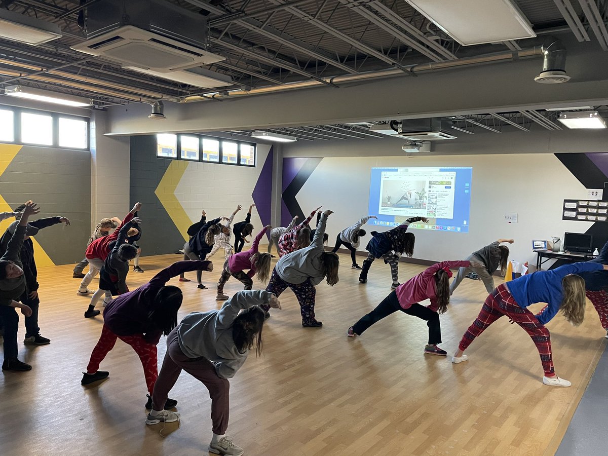 TroyMiddlePE's tweet photo. Moving through some standing body yoga flow before focusing on mindful meditation as we continue our unit rotations.
#TMSPE https://t.co/4oa9fRWKLZ