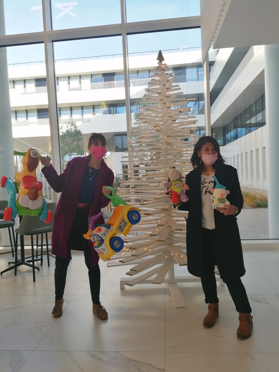 anais_boilly's tweet photo. Les salariés d’@OrangeOccitanie et @OrangeNvAquit se sont engagés en collaboration avec le @SecoursPop et @SesameAutisme pour apporter un peu de magie ⭐️ et de joie 😍 aux enfants ! Une belle collecte qui reflète la générosité de notre collectif ! #LifeAtOrange #InsideOrange #RSE https://t.co/2xcvWEjwDj