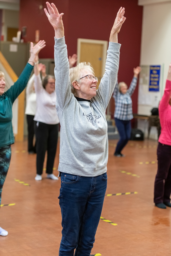 It's our last week of classes for 2021! 

Make sure you’re on our mailing list to discover what we have in store for 2022!

Sign up here!
eepurl.com/gTaP09 

ID: Participants of Brews and Grooves, their arms raised smiling

#keepondancing  #dancingtogether #communitydance