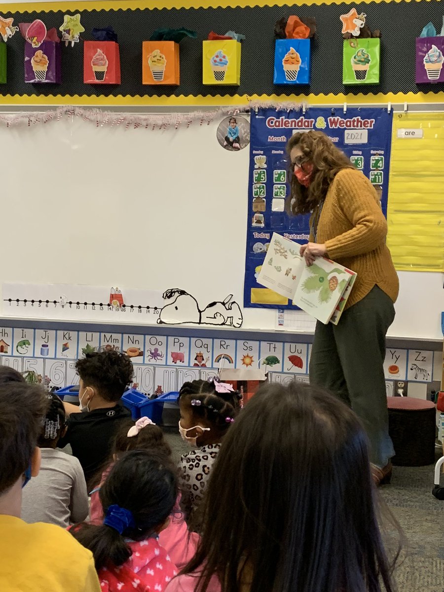 Special reader in our Pre-K class! Thank you Miss Carolyn! <a href="/MarvineBASD/">Marvine Elem. BASD</a> <a href="/csequino1/">Christine Sequino</a>