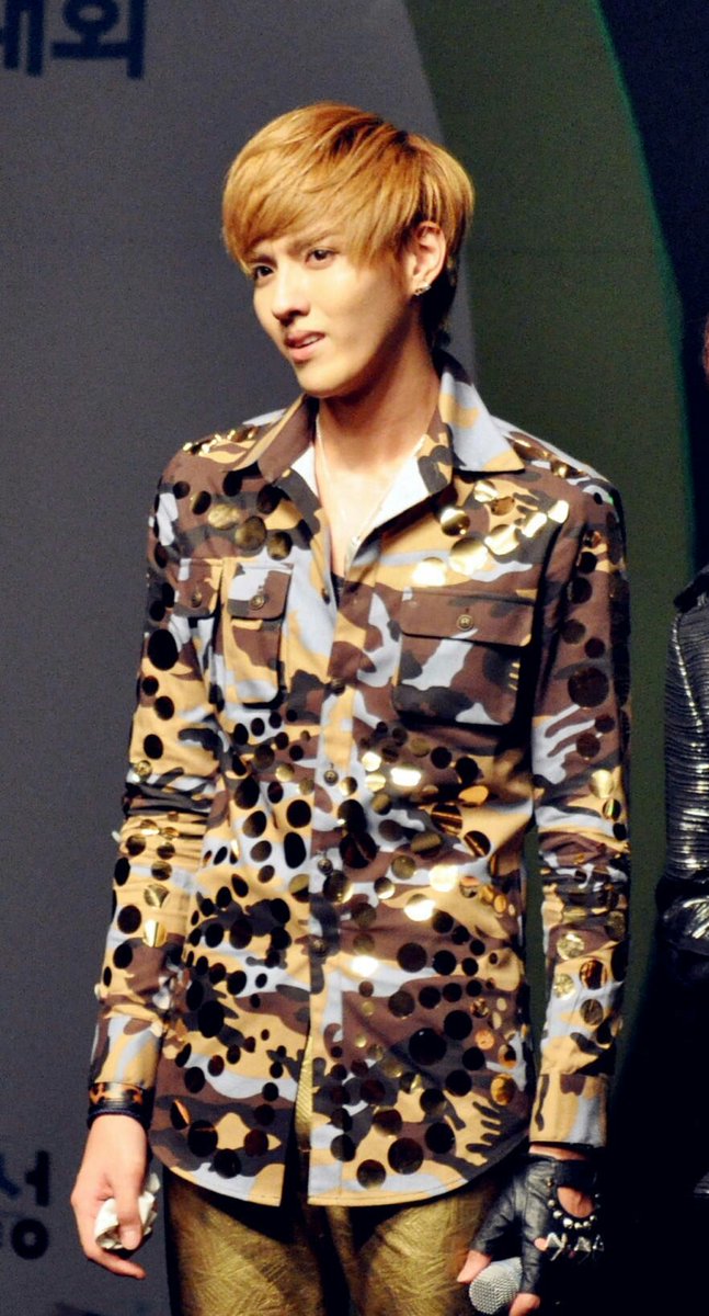 KrisWuPakistan's tweet image. More! 😍

2012.09.04  KBS Radio Sound Of Love Concert (5)

#KrisWu #Wuyifan #KrisPak 
Cr. Logo